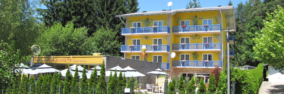 hotel loving hut
